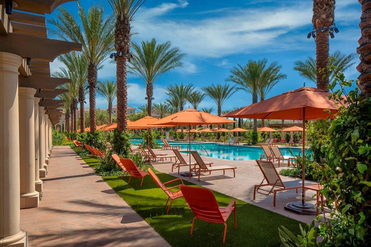 Luxury Spectrum 2 Bedrooms 2 Bathrooms Kitchen Pool Apartment